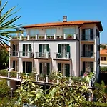 Riviera Apartahotel