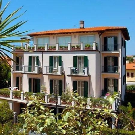 Riviera Ξενοδοχείο με διαμερίσματα