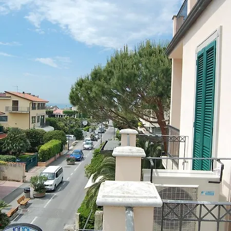 Riviera Ξενοδοχείο με διαμερίσματα Marina di Pietrasanta